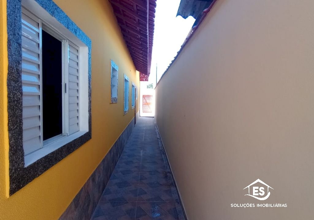 Imagem imóvel casa suarão lado morro