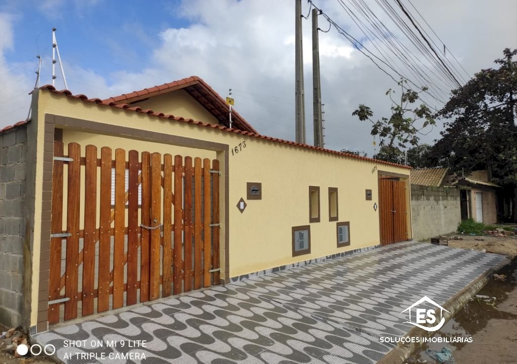 Imagem imóvel LINDA CASA COM PISCINA
