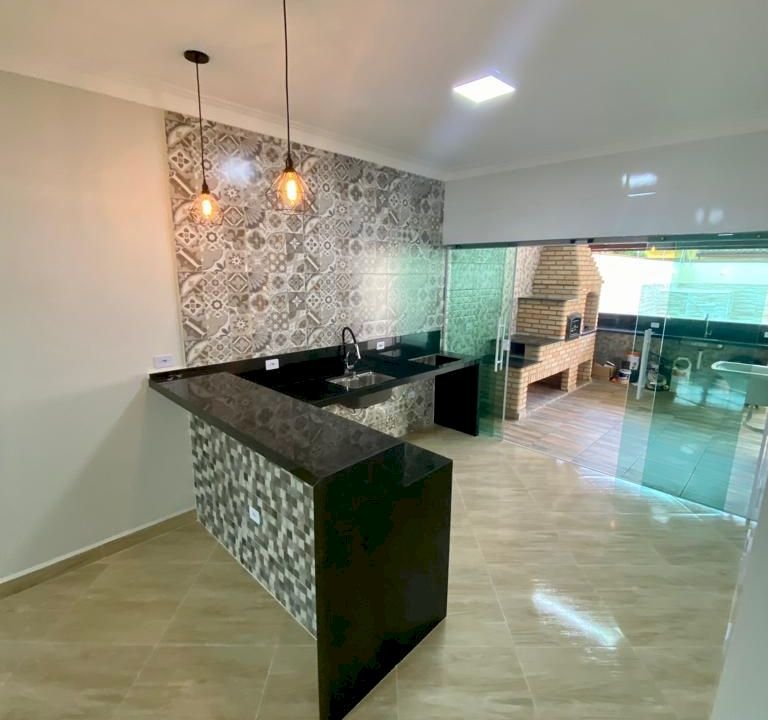 Imagem imóvel CASA COMPLETA COM PISCINA JAMAICA