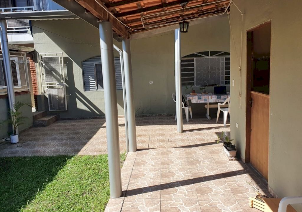 Imagem imóvel CASA COM QUINTAL ESPAÇOSO JD SANTA TEREZINHA