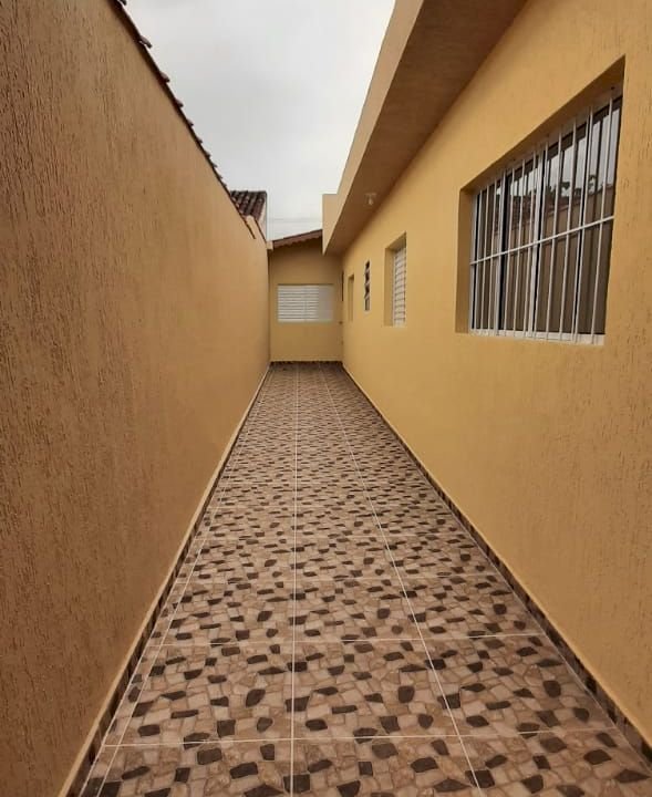 Imagem imóvel CASA À POUCOS METROS DA PRAIA EM MONGAGUÁ