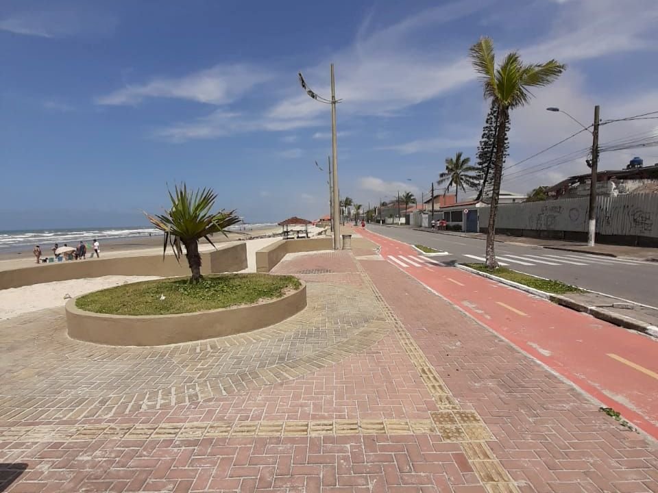Imagem imóvel CASA À POUCOS METROS DA PRAIA EM MONGAGUÁ