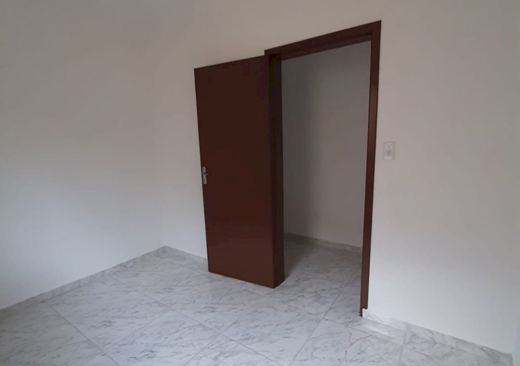 Imagem imóvel CASA À POUCOS METROS DA PRAIA EM MONGAGUÁ