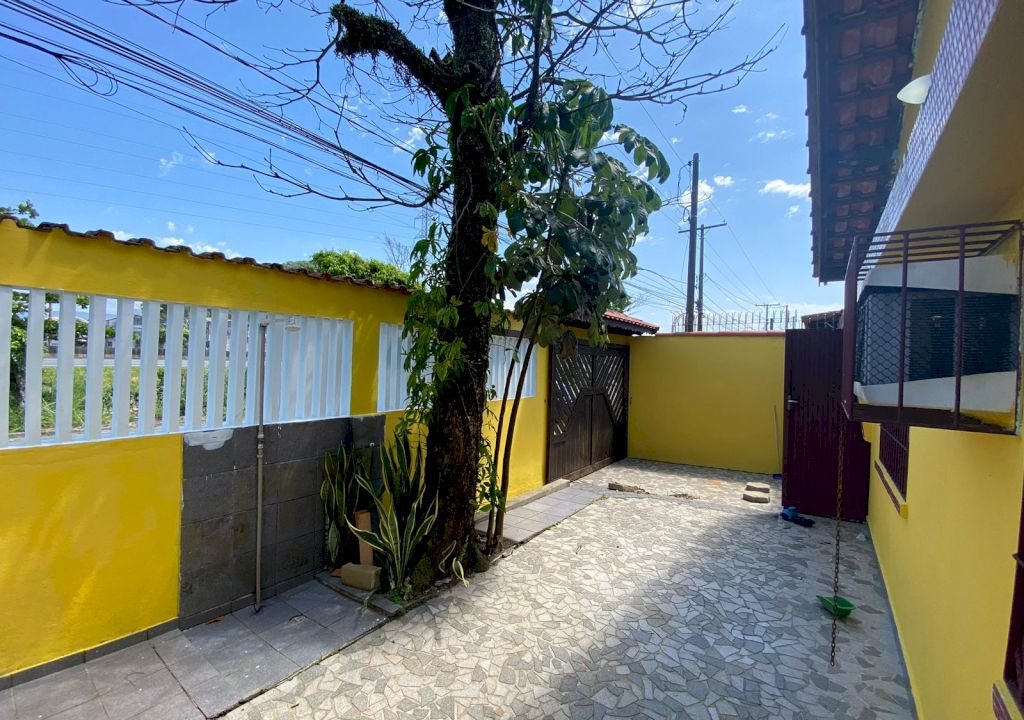 Imagem imóvel CASA ESPAÇOSA À 5MIN DA PRAIA EM MONGAGUÁ