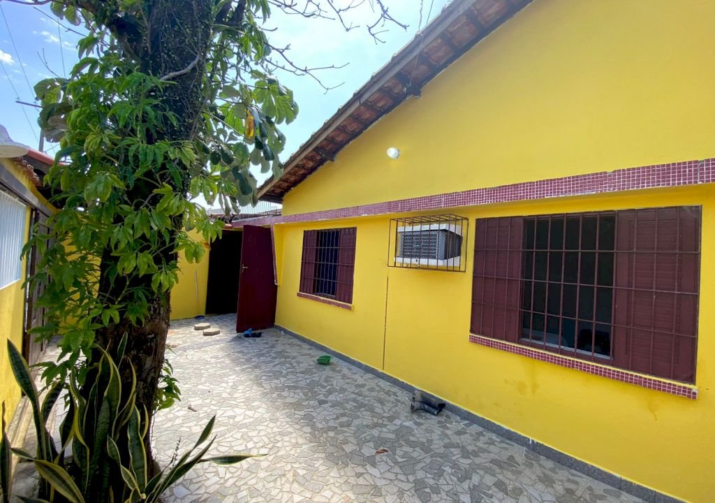 Imagem imóvel CASA ESPAÇOSA À 5MIN DA PRAIA EM MONGAGUÁ