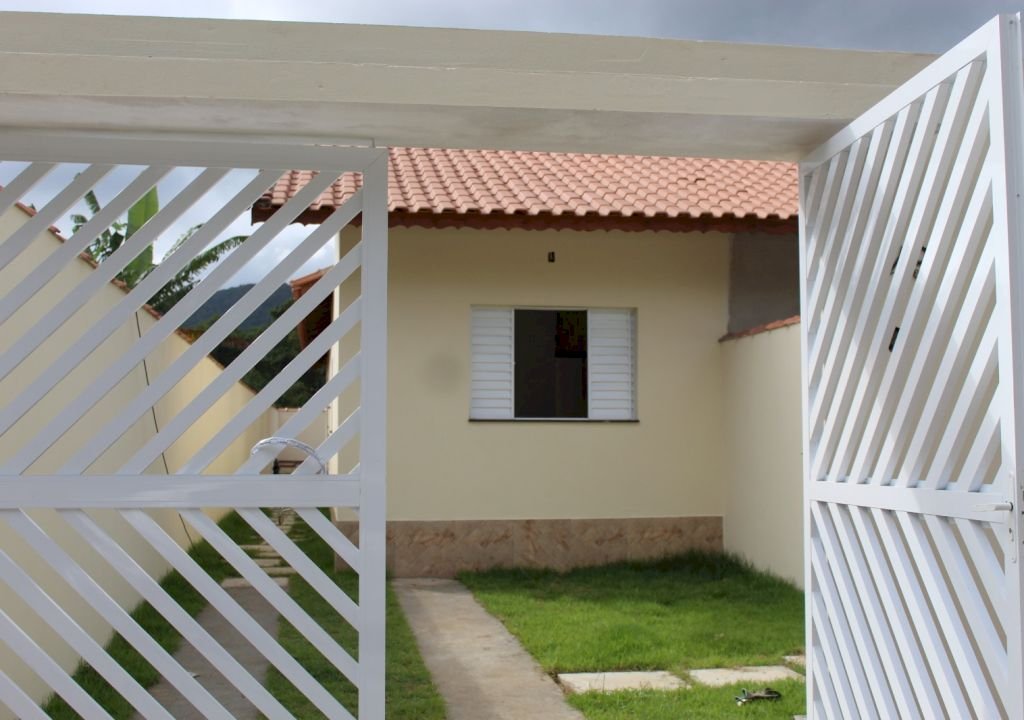Imagem imóvel MARAVILHOSA CASA GEMINADA C/ PISCINA NA SANTA TEREZINHA
