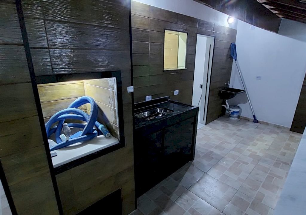 Imagem imóvel CASA C/ PISCINA E FINO ACABAMENTO NO BAIRRO PALMEIRAS