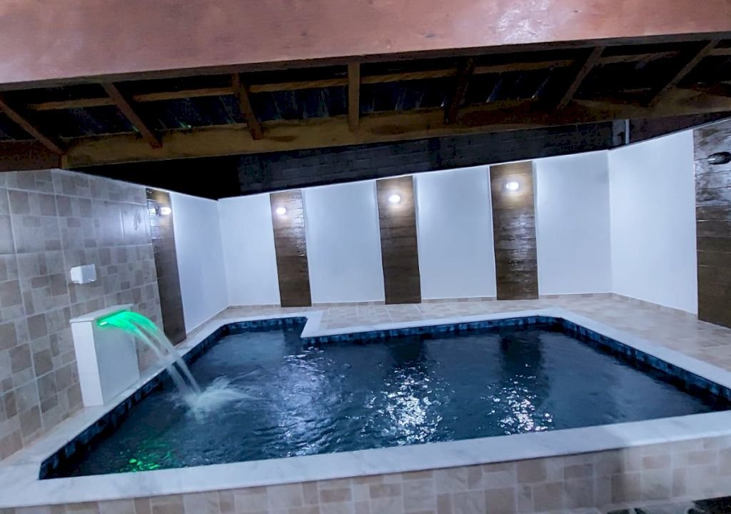 Imagem imóvel CASA C/ PISCINA E FINO ACABAMENTO NO BAIRRO PALMEIRAS