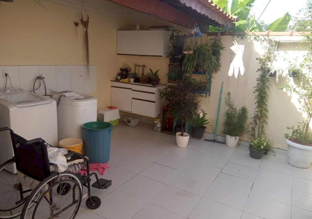 Imagem imóvel CASA GEMINADA A VENDA NO SION