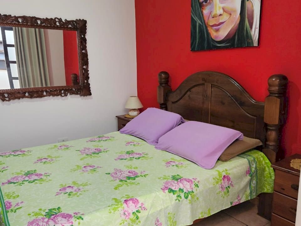 Imagem imóvel DUAS CASAS + 1 EDÍCULA MOBILIADAS EM UM SÓ TERRENO