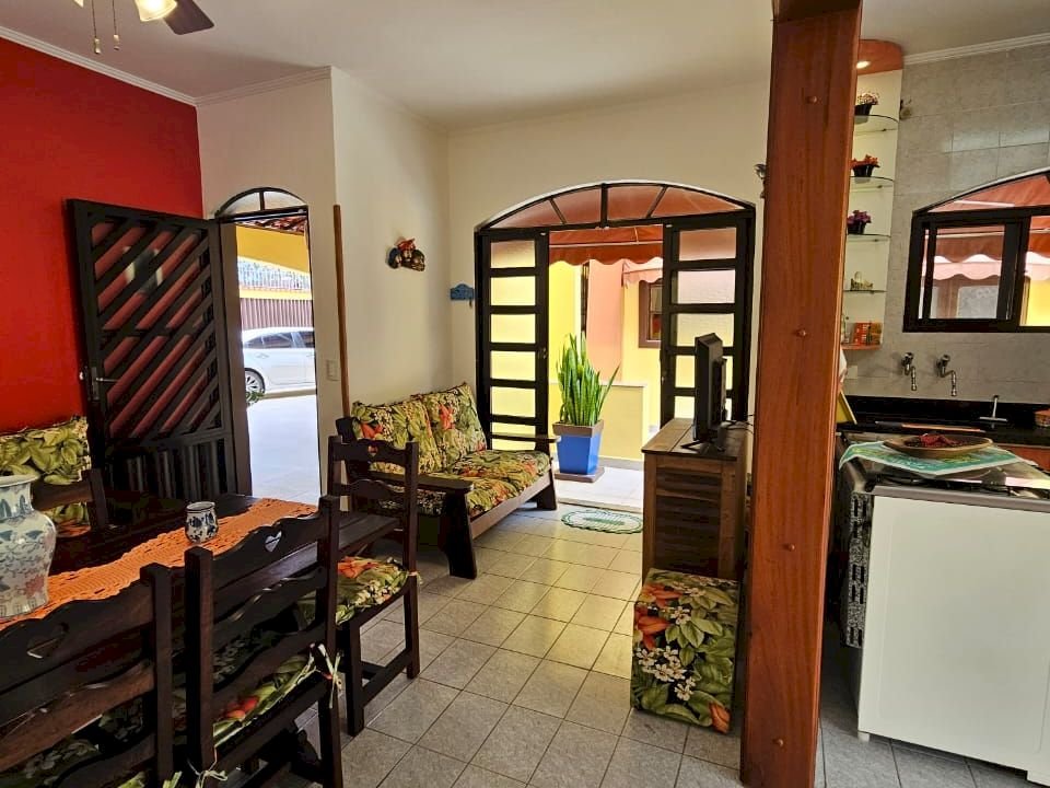 Imagem imóvel DUAS CASAS + 1 EDÍCULA MOBILIADAS EM UM SÓ TERRENO