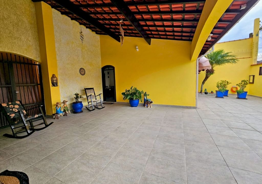 Imagem imóvel DUAS CASAS + 1 EDÍCULA MOBILIADAS EM UM SÓ TERRENO