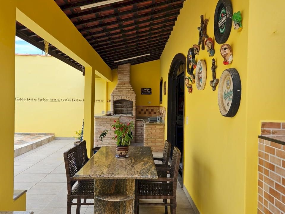 Imagem imóvel DUAS CASAS + 1 EDÍCULA MOBILIADAS EM UM SÓ TERRENO