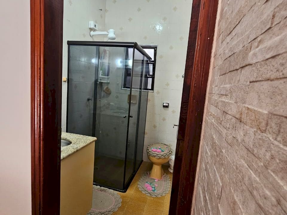 Imagem imóvel DUAS CASAS + 1 EDÍCULA MOBILIADAS EM UM SÓ TERRENO