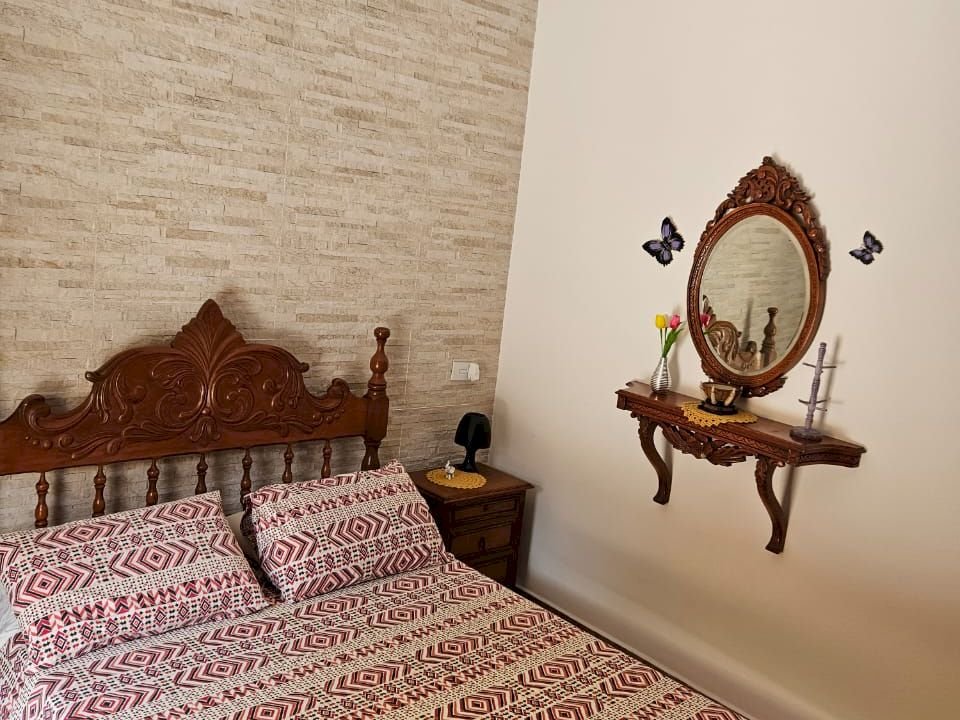 Imagem imóvel DUAS CASAS + 1 EDÍCULA MOBILIADAS EM UM SÓ TERRENO