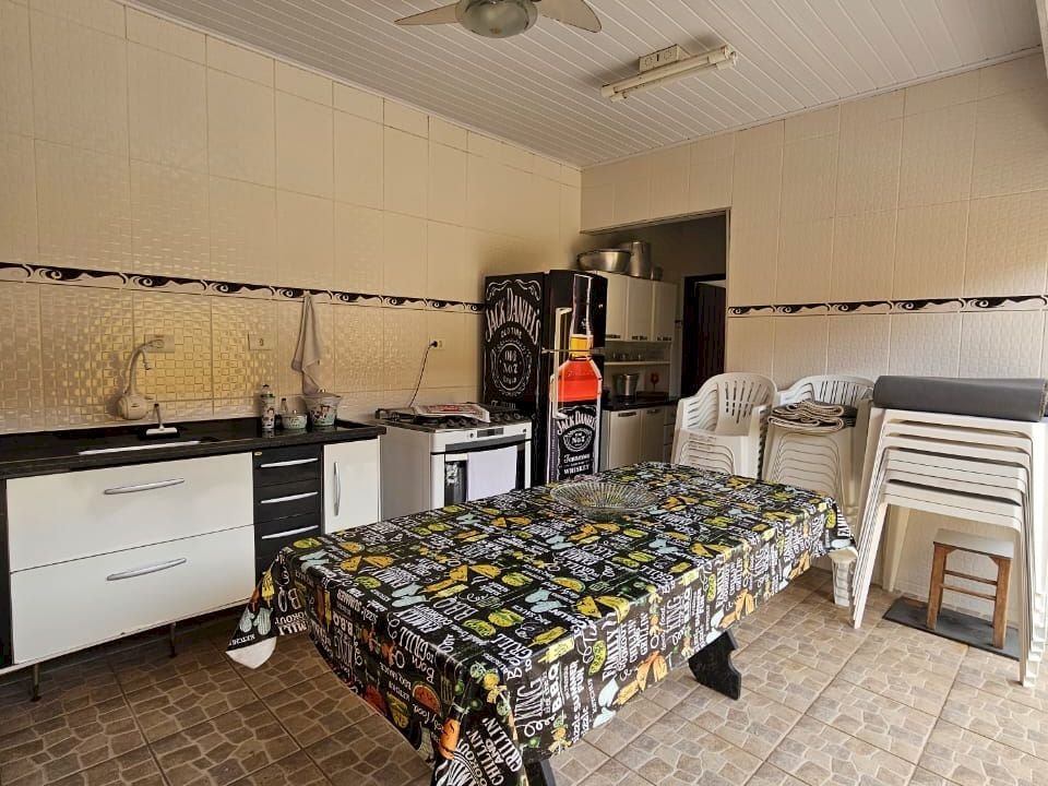 Imagem imóvel DUAS CASAS + 1 EDÍCULA MOBILIADAS EM UM SÓ TERRENO