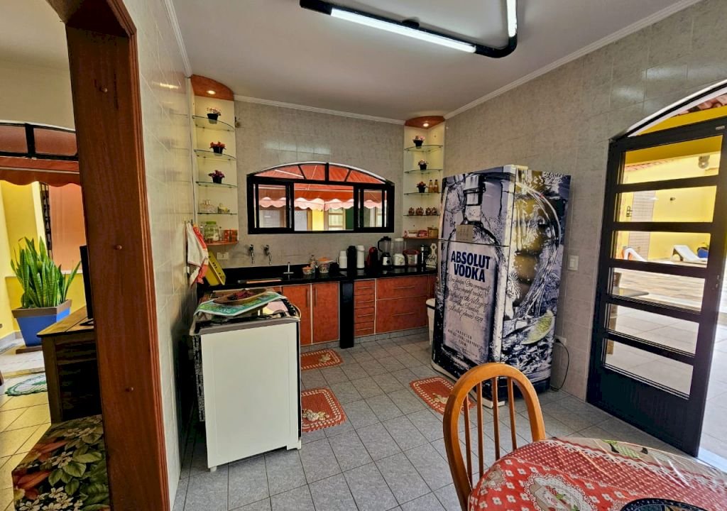 Imagem imóvel DUAS CASAS + 1 EDÍCULA MOBILIADAS EM UM SÓ TERRENO