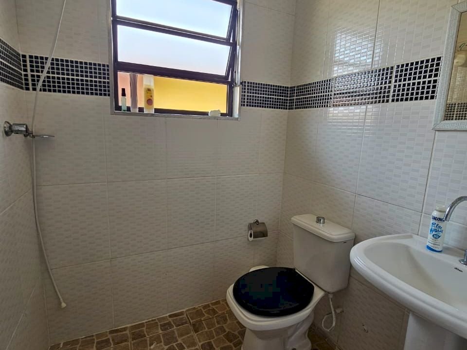 Imagem imóvel DUAS CASAS + 1 EDÍCULA MOBILIADAS EM UM SÓ TERRENO