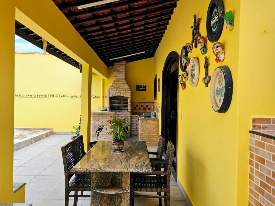 Imagem imóvel DUAS CASAS + 1 EDÍCULA MOBILIADAS EM UM SÓ TERRENO