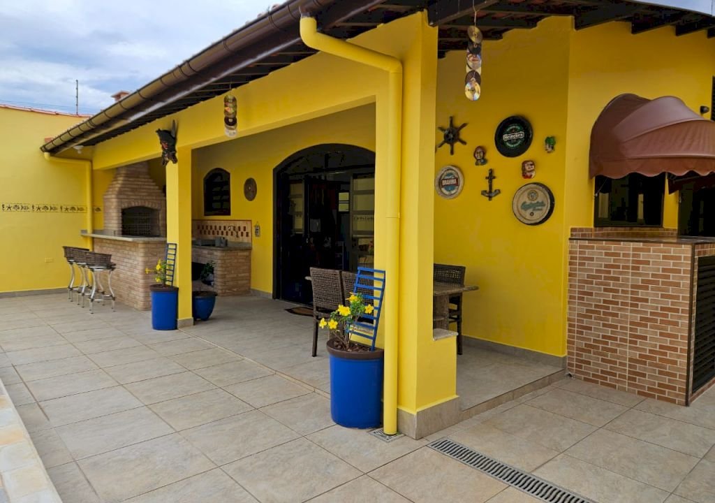 Imagem imóvel DUAS CASAS + 1 EDÍCULA MOBILIADAS EM UM SÓ TERRENO
