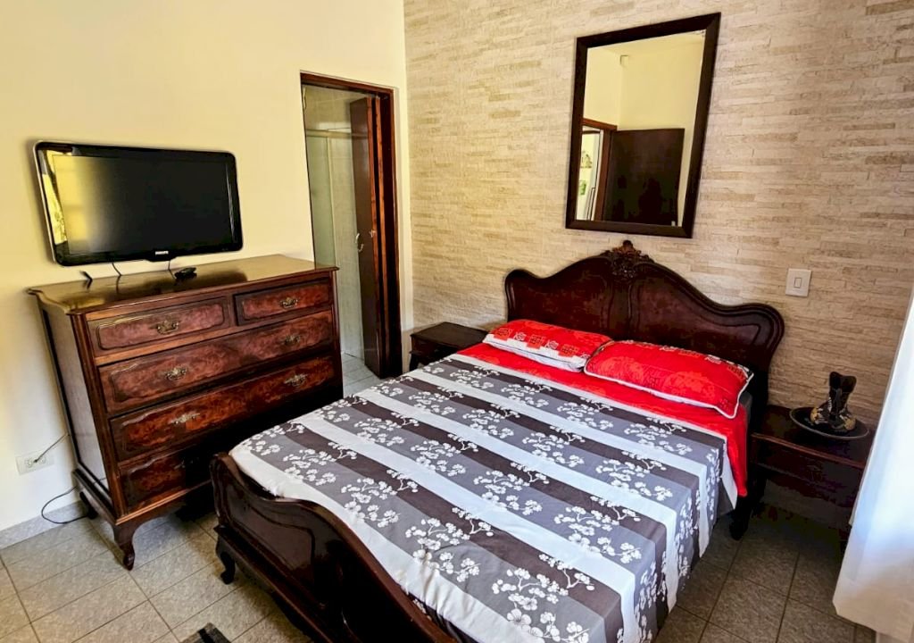 Imagem imóvel DUAS CASAS + 1 EDÍCULA MOBILIADAS EM UM SÓ TERRENO