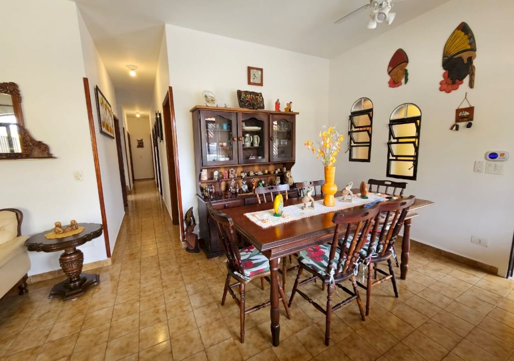 Imagem imóvel DUAS CASAS + 1 EDÍCULA MOBILIADAS EM UM SÓ TERRENO