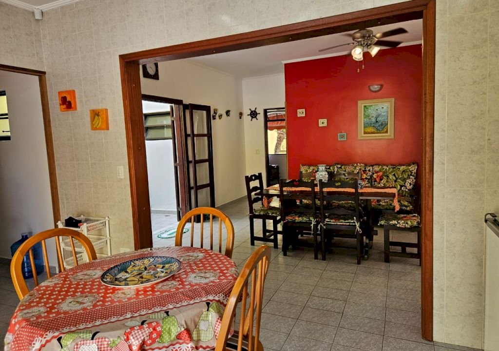 Imagem imóvel DUAS CASAS + 1 EDÍCULA MOBILIADAS EM UM SÓ TERRENO