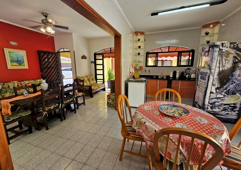 Imagem imóvel DUAS CASAS + 1 EDÍCULA MOBILIADAS EM UM SÓ TERRENO
