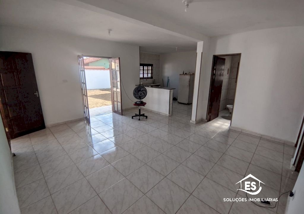 Imagem imóvel AMPLA CASA DE TERRENO INTEIRO C/ PREÇO DE GEMINADA NA PRAIA