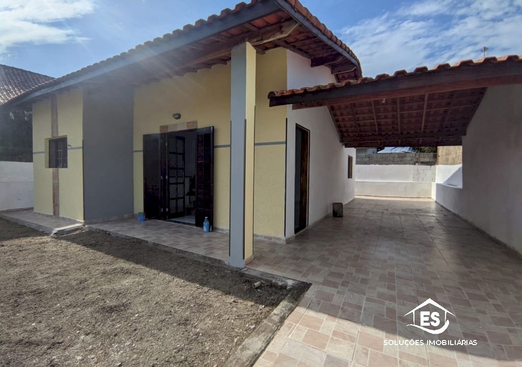 Imagem imóvel AMPLA CASA DE TERRENO INTEIRO C/ PREÇO DE GEMINADA NA PRAIA