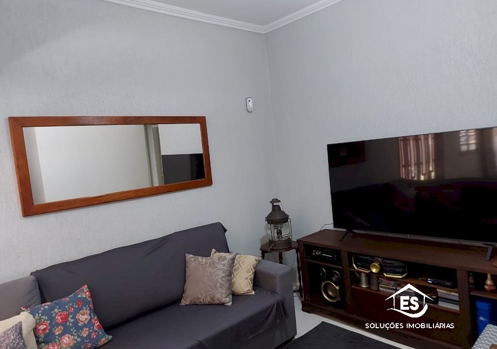 Imagem imóvel EXCELENTE CASA C/ PISCINA E AMPLO ESPAÇO NO LOTY