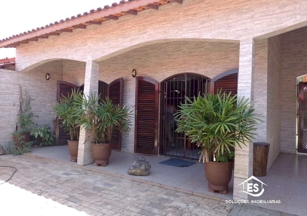 Imagem imóvel EXCELENTE CASA C/ AMPLO ESPAÇO NA RUA DA PRAIA DO SUARÃO