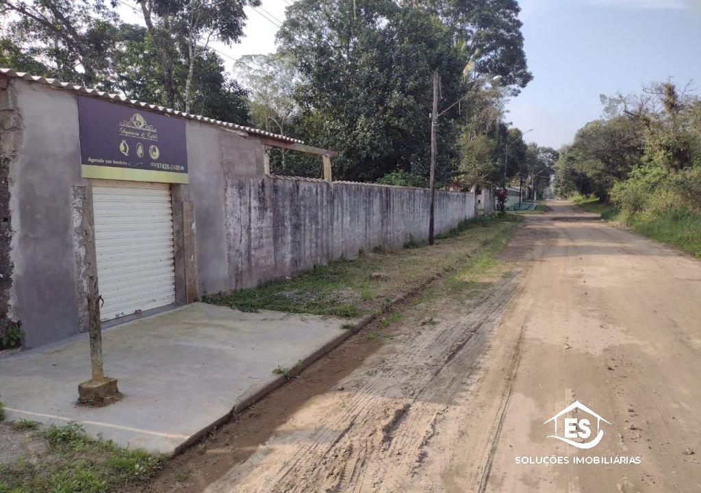 Imagem imóvel CHACARÁ COM AMPLO TERRENO NO PARQUE NAVARRO A VENDA