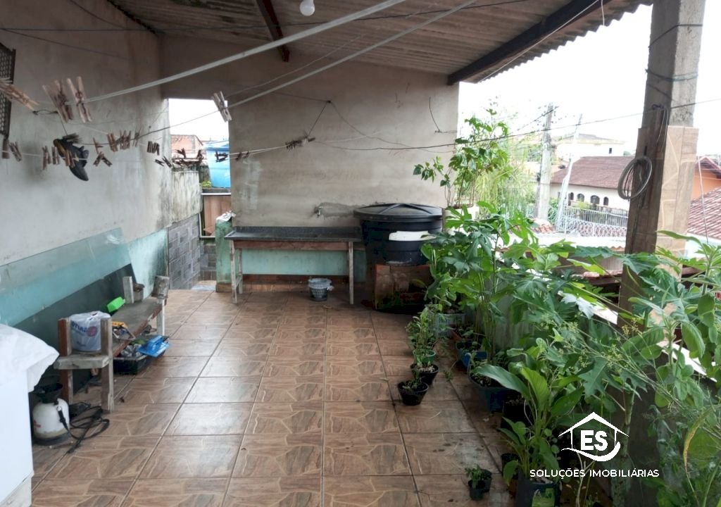 Imagem imóvel casa Suarão lado morro