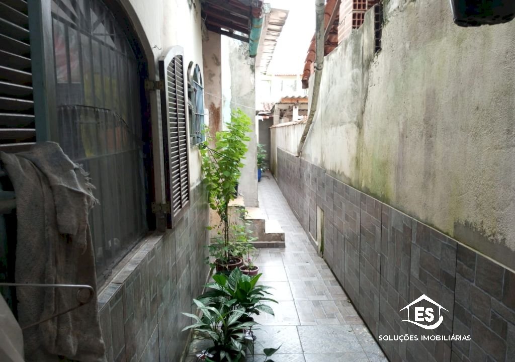 Imagem imóvel casa Suarão lado morro