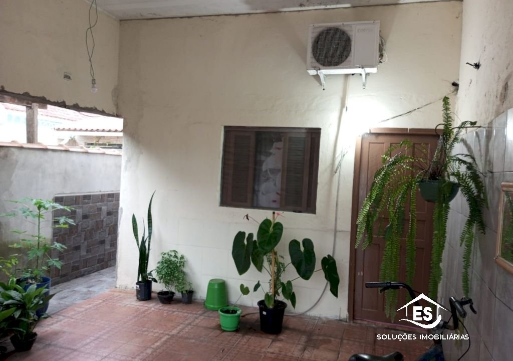 Imagem imóvel casa Suarão lado morro