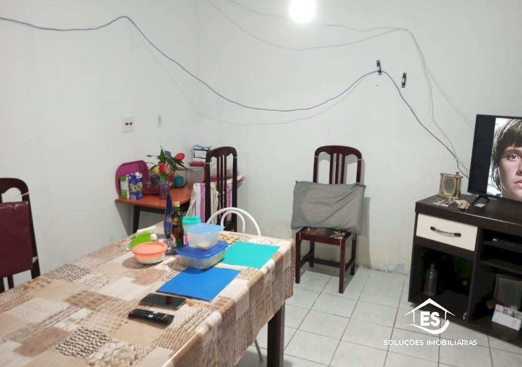 Imagem imóvel casa Suarão lado morro