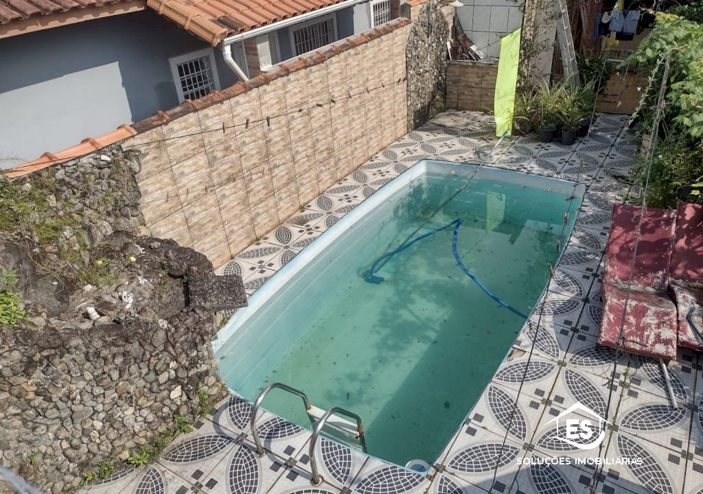 Imagem imóvel SOBRADO C/  PISCINA E  2 KITNET NO MESMO TERRENO