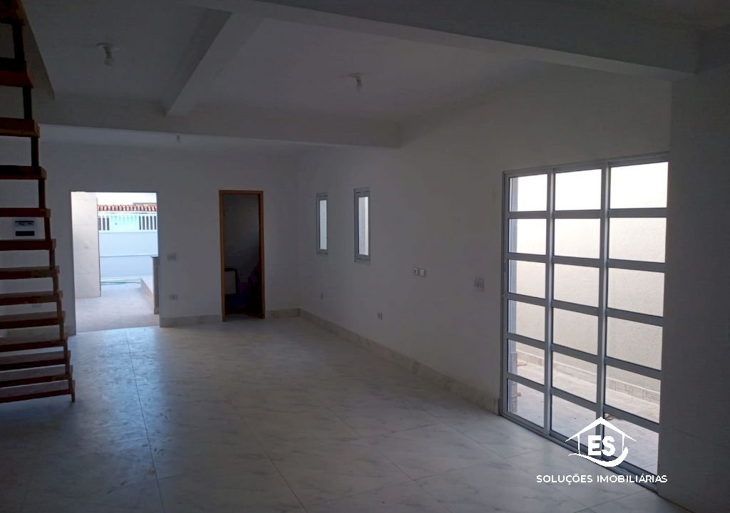 Imagem imóvel EXCELENTE SOBRADO C/ PISCINA E FINO ACABAMENTO NO LOTY