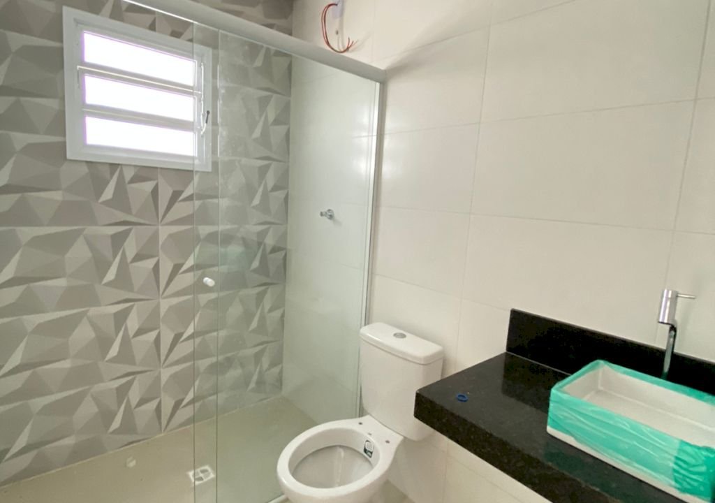 Imagem imóvel CASA SOBREPOSTA PARTE TERREA C/ PISCINA EM FRENTE A PRAIA